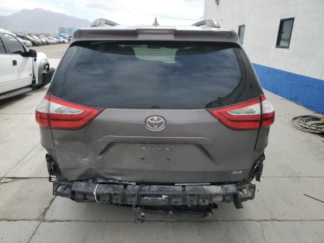 5TDYZ3DC8JS904417 - 2018 TOYOTA SIENNA XLE GRAY photo 6