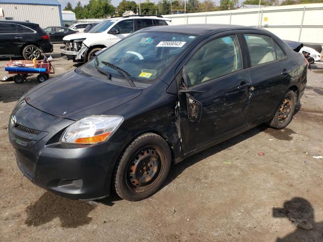 JTDBT923681288334 - 2008 TOYOTA YARIS GRAY photo 1