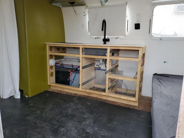 28B7S5019 - 1977 AIRS TRAVEL TRA Gümüş foto 5