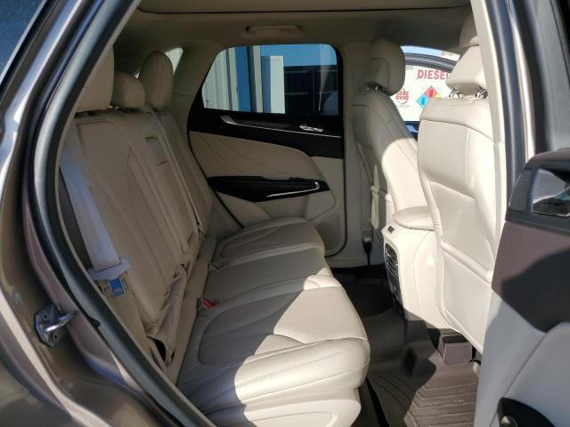 5LMCJ3C91KUL29414 - 2019 LINCOLN MKC RESERVE TAN photo 11