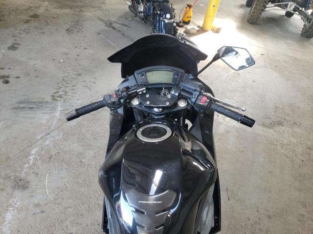 JKAEXEC15BDA75109 - 2011 KAWASAKI EX650 C 黑色 照片 5