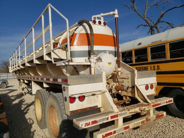 1T9TA4321H1867101 - 2017 TROX TANKER TLR WHITE photo 3