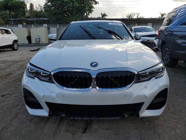 3MW5P7J02N8C53002 - 2022 BMW 330E WHITE photo 5