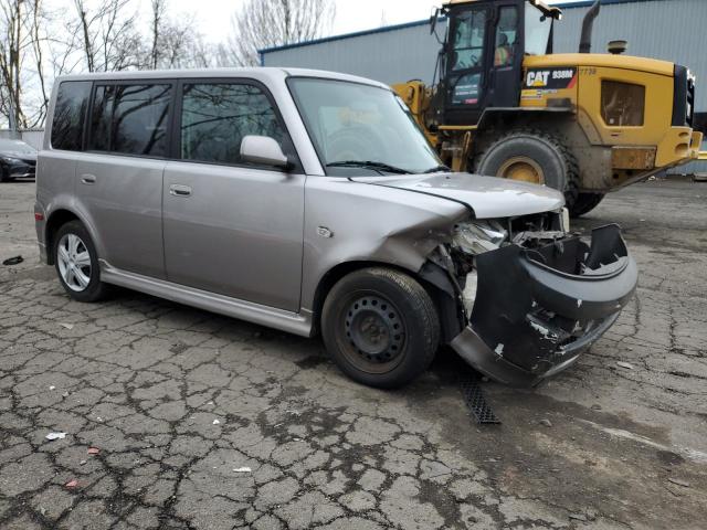 JTLKT324764053902 - 2006 TOYOTA SCION XB Silber Foto 4