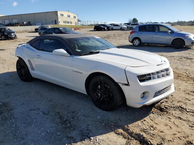 2G1FE1E3XD9148889 - 2013 CHEVROLET CAMARO LS WHITE photo 4