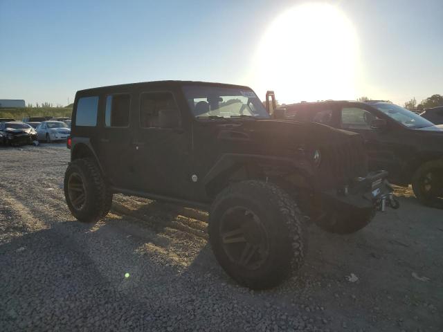 1C4HJXDN2KW610755 - 2019 JEEP WRANGLER U SPORT შავი ფოტო 4