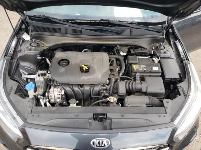 3KPF34AD5LE248136 - 2020 KIA FORTE GT LINE BLACK photo 11