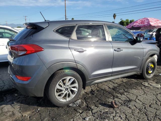 KM8J23A43HU525474 - 2017 HYUNDAI TUCSON SE GRAY photo 3