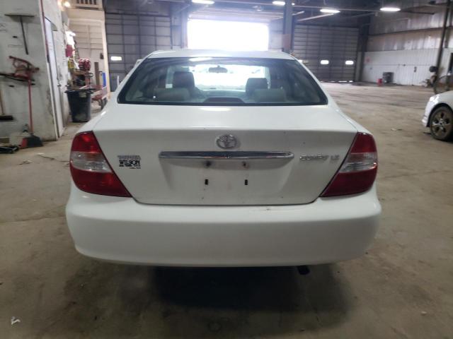 4T1BE32K83U255546 - 2003 TOYOTA CAMRY LE WHITE photo 6