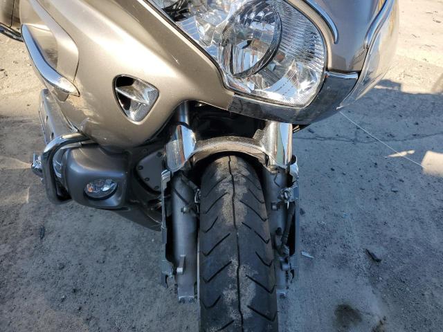 1HFSC47083A210444 - 2003 HONDA GL1800 SILVER photo 9