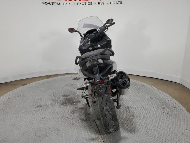 WB10C1406GZ314584 - 2016 BMW C650 SPORT თეთრი ფოტო 4