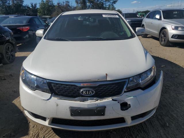 KNAFU4A2XD5727044 - 2013 KIA FORTE EX WHITE photo 5