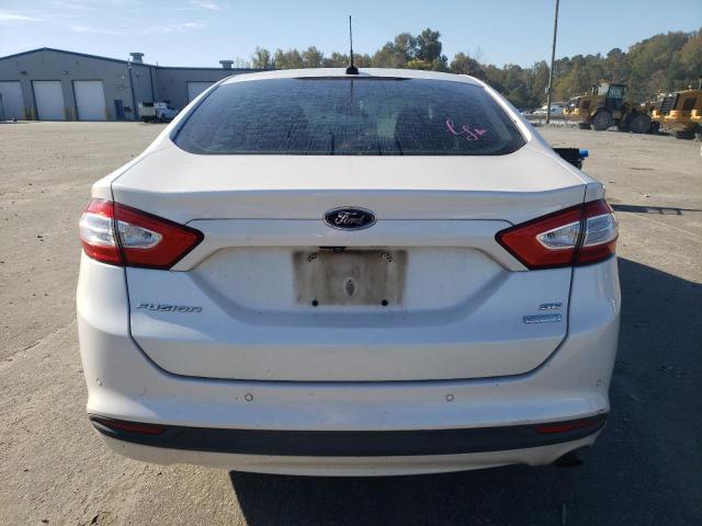 3FA6P0HD8GR287312 - 2016 FORD FUSION SE WHITE photo 6