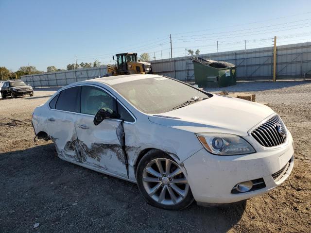 1G4PS5SK9C4153361 - 2012 BUICK VERANO WHITE photo 4