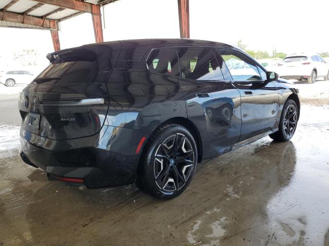 WB523CF08RCN85961 - 2024 BMW IX XDRIVE50 BLACK photo 3