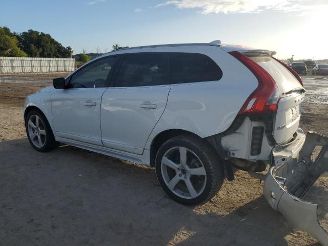 YV4992DZXA2106007 - 2010 VOLVO XC60 T6 WHITE photo 2