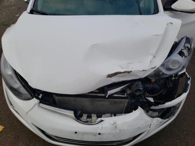 KMHDH4AHXGU640611 - 2016 HYUNDAI ELANTRA SE WHITE photo 11