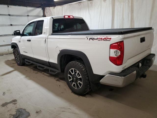 5TFUW5F11GX567350 - 2016 TOYOTA TUNDRA DOUBLE CAB SR/SR5 WHITE photo 2