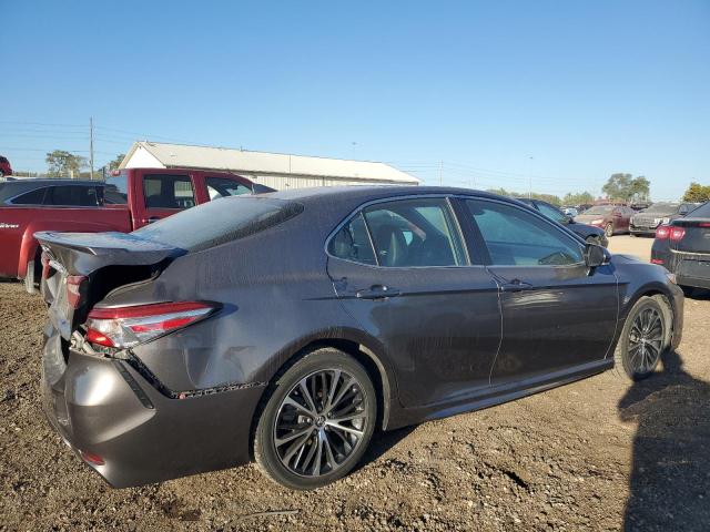 4T1B11HK1JU543056 - 2018 TOYOTA CAMRY L GRAY photo 3