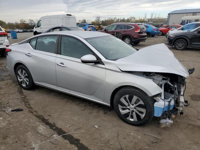 1N4BL4BV7LC135906 - 2020 NISSAN ALTIMA S SILVER photo 4