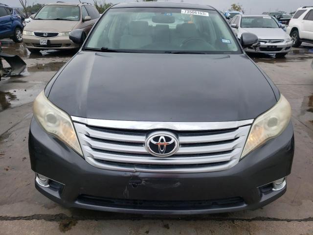 4T1BK3DB9BU408858 - 2011 TOYOTA AVALON BASE 石墨色 照片 5