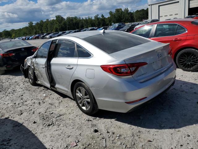 5NPE24AF6HH563112 - 2017 HYUNDAI SONATA SE SILVER photo 2