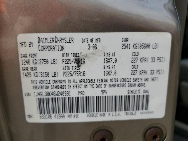 1J4GL38K46W240391 - 2006 JEEP LIBERTY RENEGADE GREEN photo 12