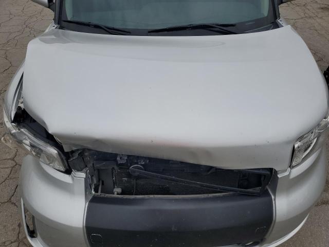 JTLZE4FE1A1113023 - 2010 TOYOTA SCION XB SILVER photo 12