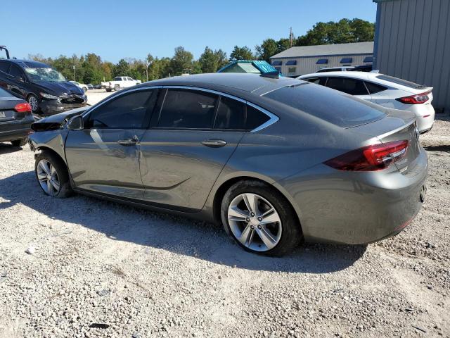 W04GL6SX1J1059311 - 2018 BUICK REGAL PREFERRED SILVER photo 2