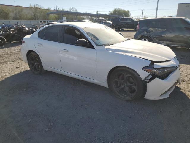 ZARFAEDN8J7595706 - 2018 ALFA ROMEO GIULIA Q4 თეთრი ფოტო 4