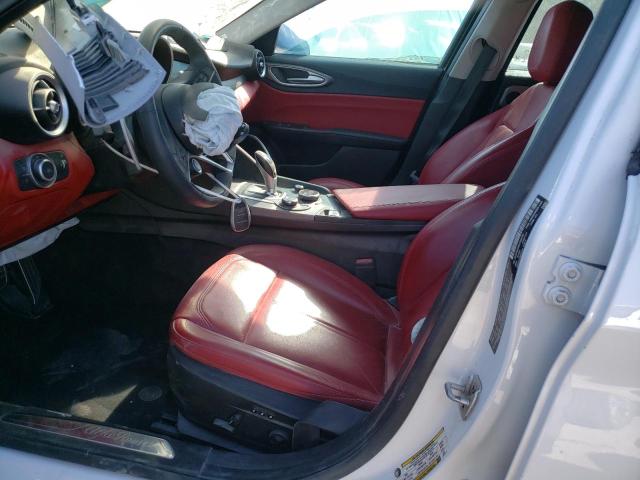 ZARFAEDN8J7595706 - 2018 ALFA ROMEO GIULIA Q4 თეთრი ფოტო 7