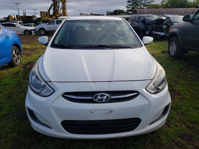 KMHCT4AE0FU883715 - 2015 HYUNDAI ACCENT GLS WHITE photo 5