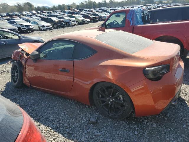 JF1ZNAA11H9705246 - 2017 TOYOTA 86 BASE ORANGE photo 2