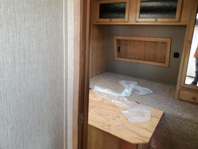 4YDT3222XG1530024 - 2016 KEYSTONE SPRINTER GRAY photo 5