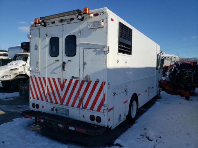 4UZAARBVX6CW78935 - 2006 FREIGHTLINER CHASSIS M LINE WALK-IN VAN WHITE photo 4