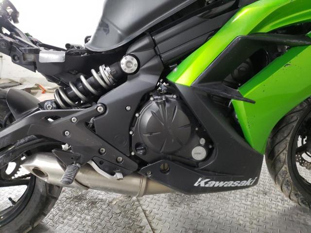 JKAEXEE16EDA17026 - 2014 KAWASAKI EX650 E TWO TONE photo 5