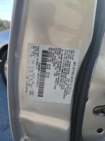 1LNHM81W93Y700223 - 2003 LINCOLN TOWN CAR EXECUTIVE SILVER photo 12