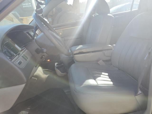 1LNHM81W93Y700223 - 2003 LINCOLN TOWN CAR EXECUTIVE SILVER photo 7