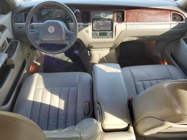 1LNHM81W93Y700223 - 2003 LINCOLN TOWN CAR EXECUTIVE SILVER photo 8
