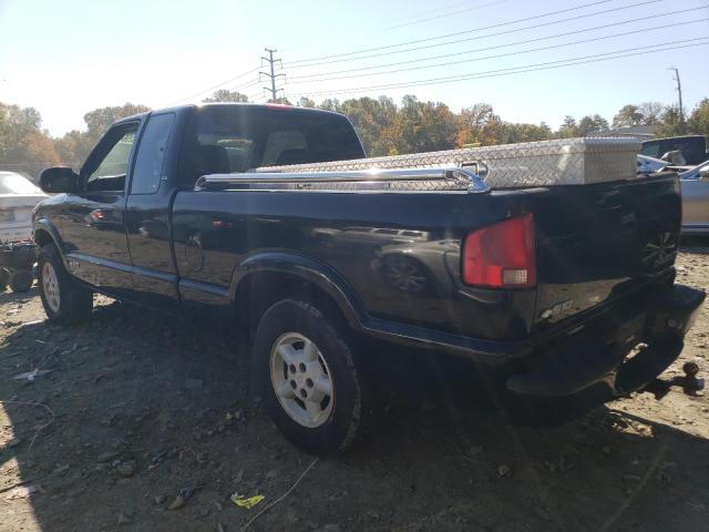 1GCDT19X138212765 - 2003 CHEVROLET S TRUCK S10 BLACK photo 2