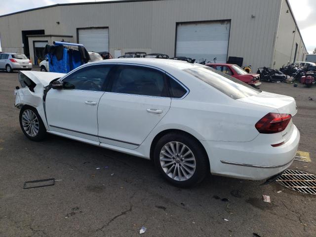 1VWBT7A33HC035804 - 2017 VOLKSWAGEN PASSAT SE WHITE photo 2