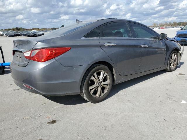 5NPEC4AC6BH256470 - 2011 HYUNDAI SONATA SE GRAY photo 3