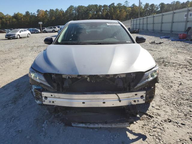 4T1G11AKXLU391698 - 2020 TOYOTA CAMRY SE SILVER photo 5