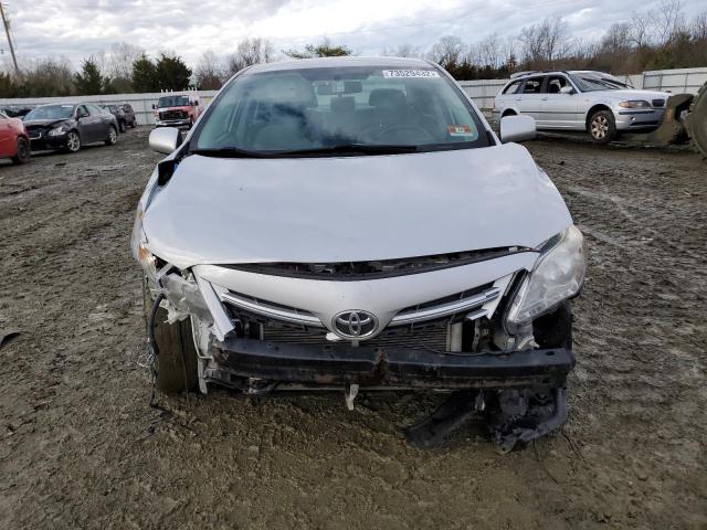 2T1BU4EE2DC111041 - 2013 TOYOTA COROLLA BASE SILVER photo 5