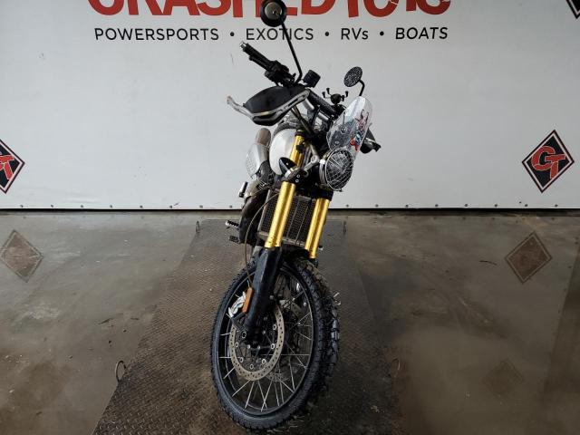 SMTD51HG4KT936801 - 2019 TRIUMPH MOTORCYCLE SCRAMBLER 1200 XE WHITE photo 3