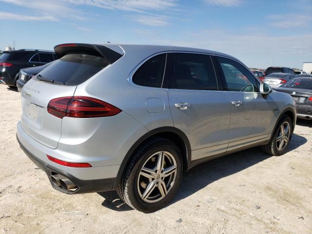 WP1AE2A27GLA18147 - 2016 PORSCHE CAYENNE SE HYBRID SILVER photo 3