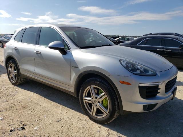 WP1AE2A27GLA18147 - 2016 PORSCHE CAYENNE SE HYBRID SILVER photo 4