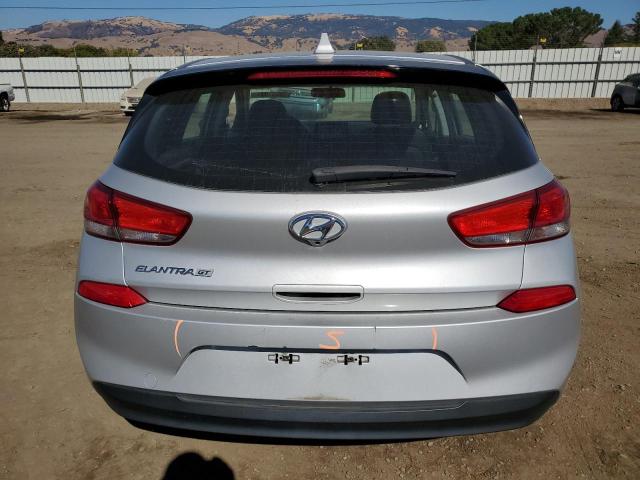 KMHH35LE8JU083147 - 2018 HYUNDAI ELANTRA GT SILVER photo 6