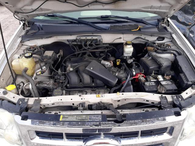 1FMCU03178KD32518 - 2008 FORD ESCAPE XLT CREAM photo 12