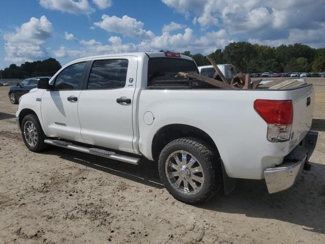 5TFEY5F12CX121426 - 2012 TOYOTA TUNDRA CREWMAX SR5 WHITE photo 2